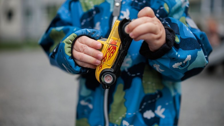 Antstolių atstovas: rūpinamės, kad 100 tūkst. vaikų gautų jiems priteistus alimentus