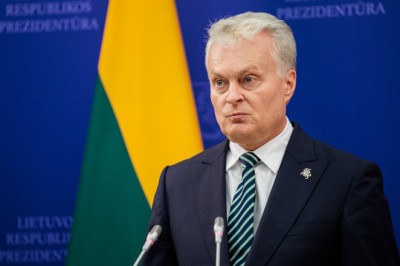 Apklausa: gyventojai mažiau pasitiki Nausėda, partijų reitingų lentelėje pokyčių nėra