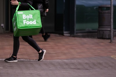 Buvęs Kauno r. savivaldybės darbuotojas kaltinamas pistoletu grasinęs maisto kurjeriui