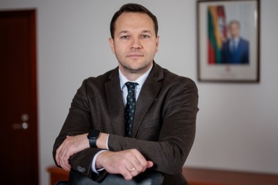 Grikšas pozityviai vertina premjerės sprendimą gynybos pramonės failą perkelti ir EIM