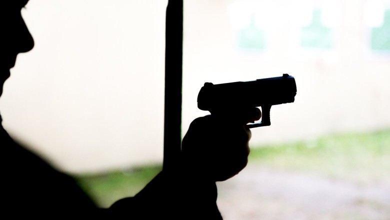 Gyventojai piktinasi: kone po langais – aidintys šūviai, triukšmas viršija visas normas