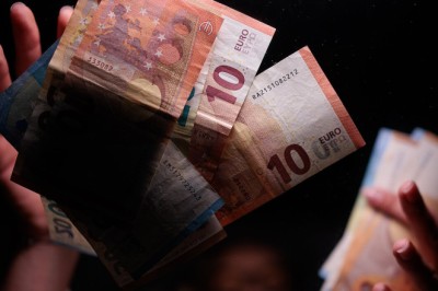 Labdaros teikėjams ir gavėjams siūloma neteikti VMI mėnesio ataskaitų