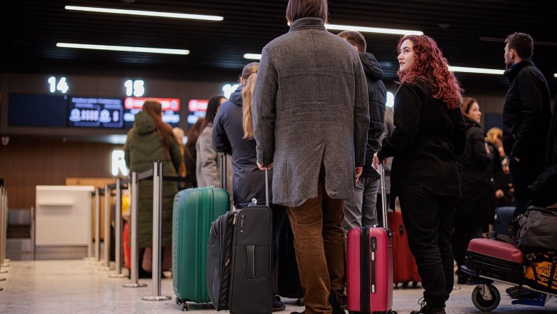 Oro uoste įstrigusi žurnalistė: paryčiais čia buvo labai daug žmonių