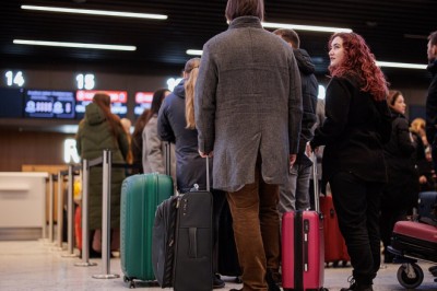 Oro uoste įstrigusi žurnalistė: paryčiais čia buvo labai daug žmonių