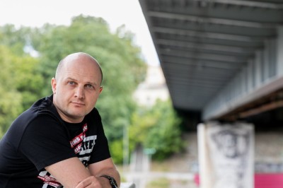 Teismui perduota prekybos poveikiu byla, kurioje vienas įtariamųjų – žurnalistas Dargis