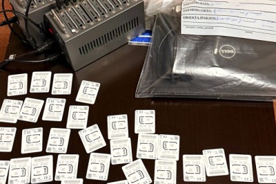 Vilniaus kriminalistų operacija – smogta SIM „spiečių“ tinklui